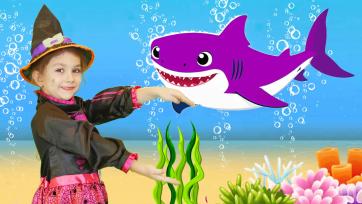 Baby Shark Halloween Song - Come and sing with the Shark family!