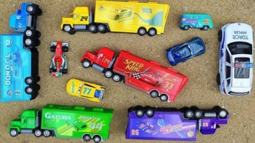 Bright Toy Cars and Trucks Adventure in the Sand - Kids Fun Play Story